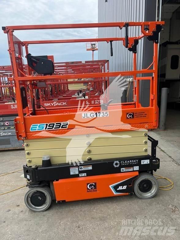 JLG ES1932 Ножничные подъемники