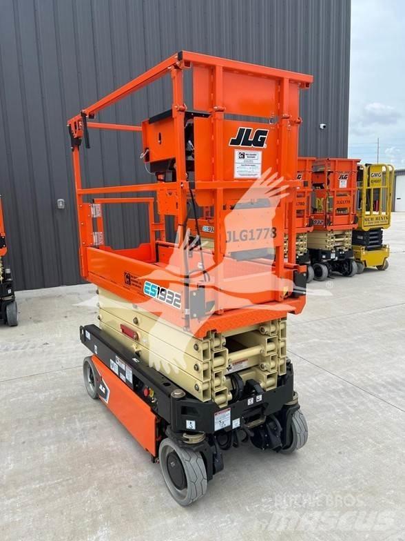 JLG ES1932 Ножничные подъемники