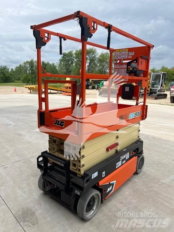 JLG ES1932 Ножничные подъемники