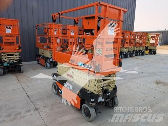 JLG ES1932 Ножничные подъемники