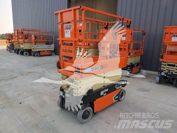 JLG ES1932 Ножничные подъемники