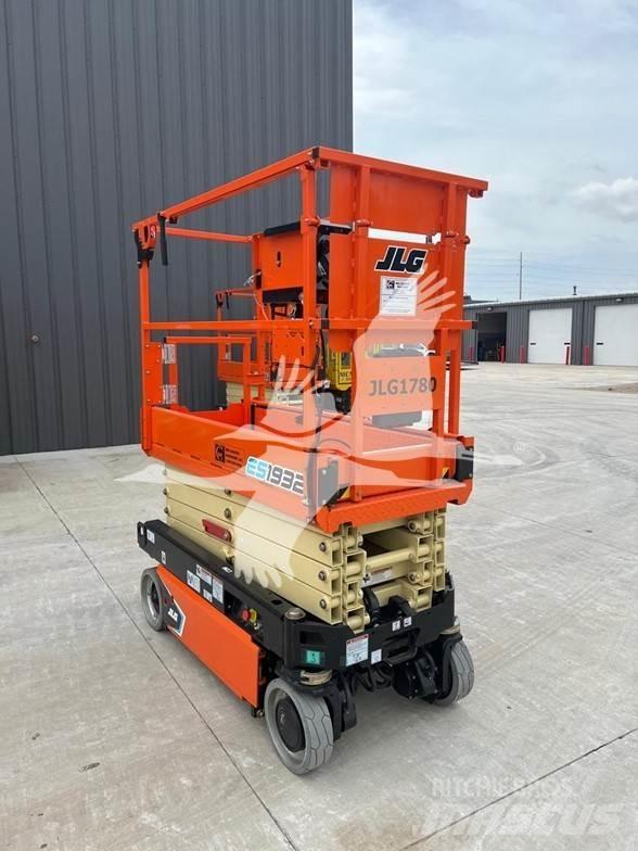 JLG ES1932 Ножничные подъемники