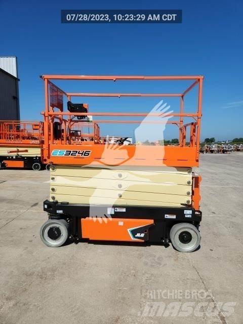 JLG ES3246 Ножничные подъемники