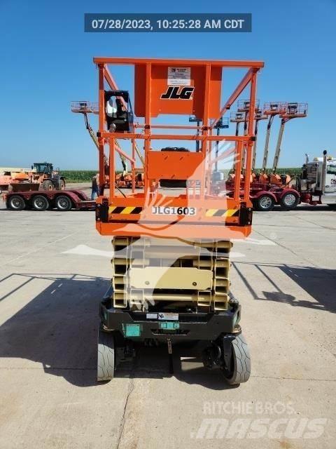 JLG ES3246 Ножничные подъемники