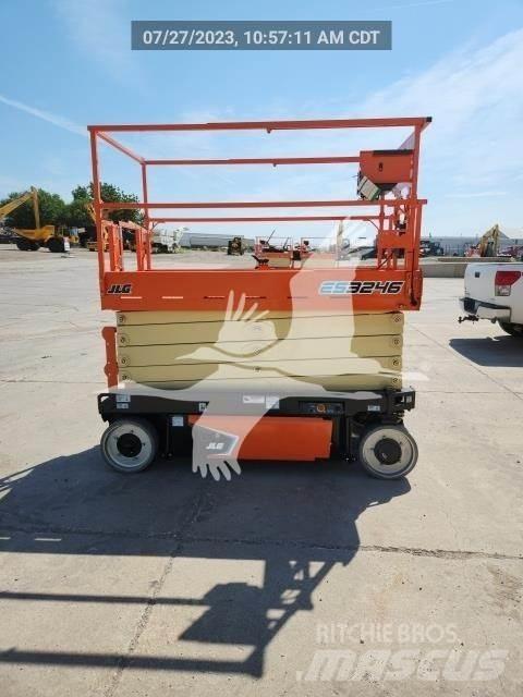JLG ES3246 Ножничные подъемники
