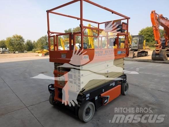 JLG ES3246 Ножничные подъемники