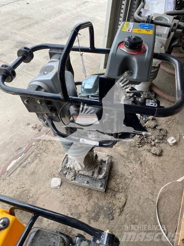 Sakai RS65 Прицепные виброкатки