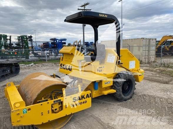 Sakai SV204D Грунтовые катки