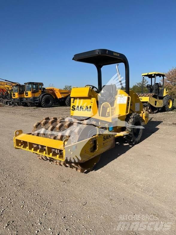 Sakai SV204T Грунтовые катки