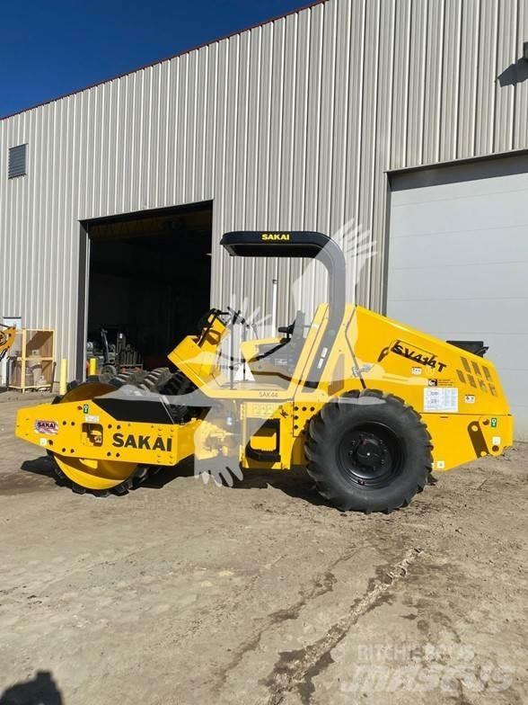 Sakai SV414T Грунтовые катки