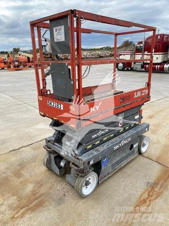 SkyJack SJ3219 Ножничные подъемники
