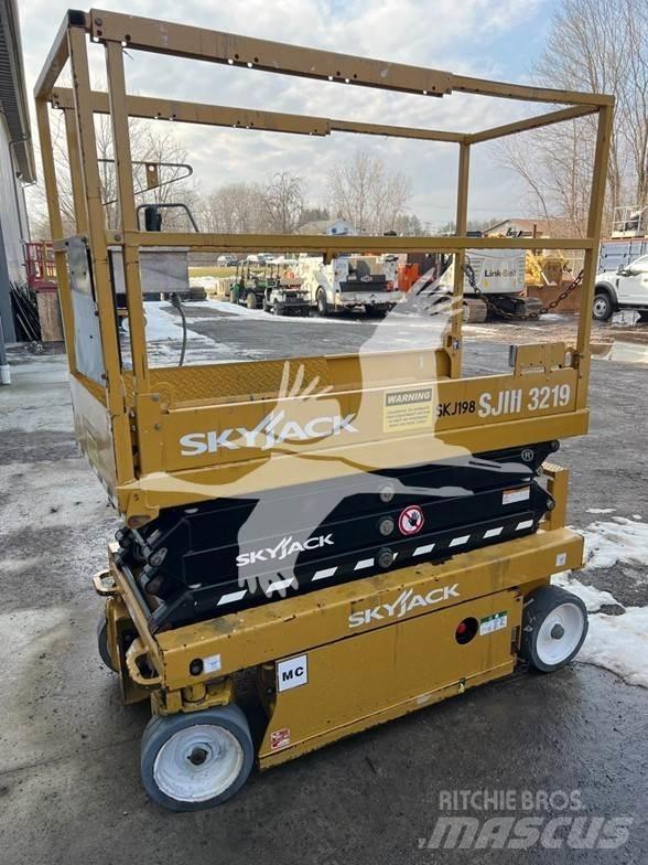 SkyJack SJ3219 Ножничные подъемники