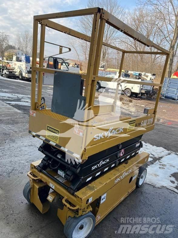 SkyJack SJ3219 Ножничные подъемники