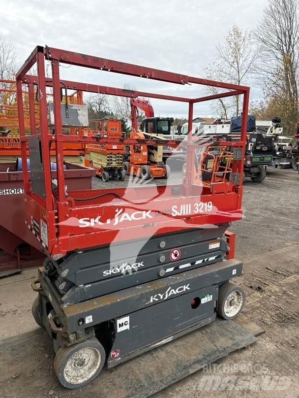 SkyJack SJ3219 Ножничные подъемники