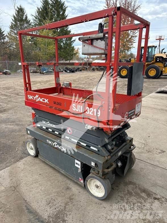 SkyJack SJ3219 Ножничные подъемники
