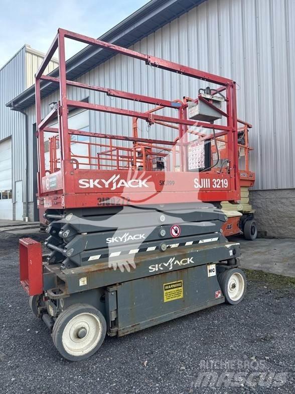 SkyJack SJ3219 Ножничные подъемники