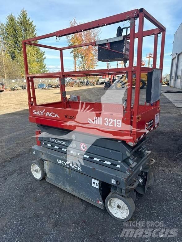 SkyJack SJ3219 Ножничные подъемники