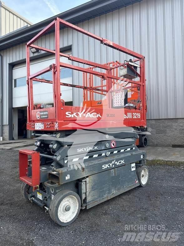 SkyJack SJ3219 Ножничные подъемники