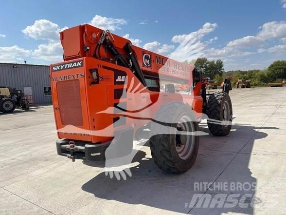 SkyTrak 10054 Телескопические погрузчики