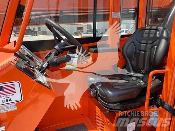 SkyTrak 10054 Телескопические погрузчики
