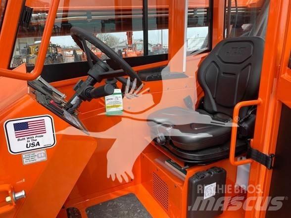 SkyTrak 10054 Телескопические погрузчики