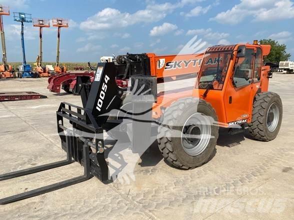 SkyTrak 10054 Телескопические погрузчики