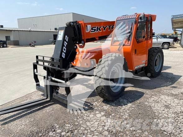 SkyTrak 8042 Телескопические погрузчики