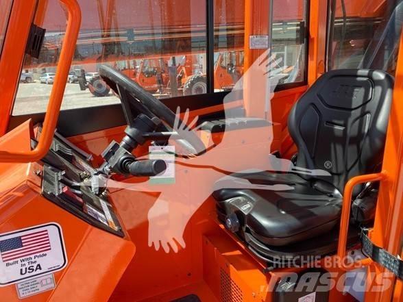 SkyTrak 8042 Телескопические погрузчики