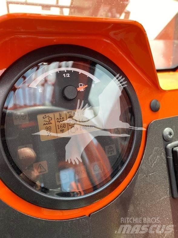 SkyTrak 8042 Телескопические погрузчики