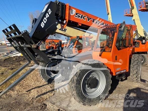 SkyTrak 8042 Телескопические погрузчики