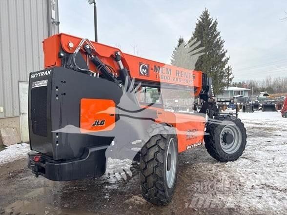 SkyTrak 8042 Телескопические погрузчики