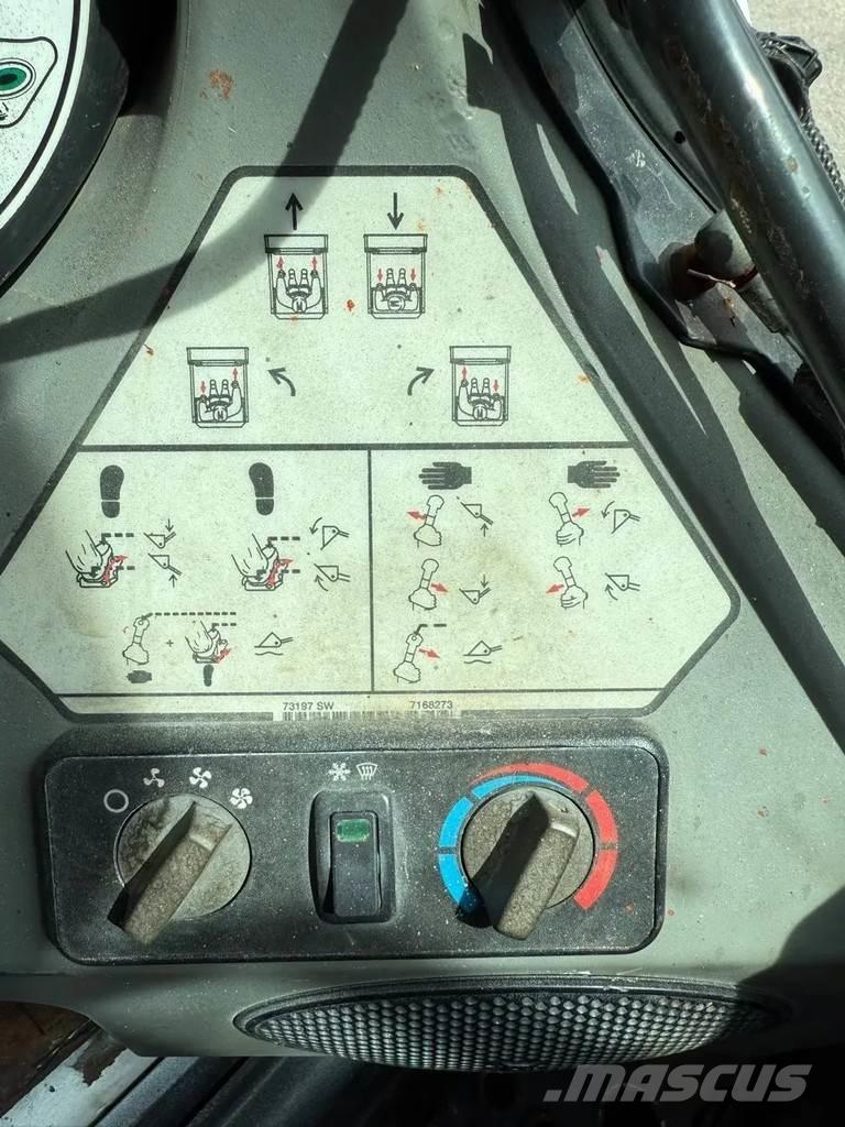 Bobcat T650 Мини-погрузчики