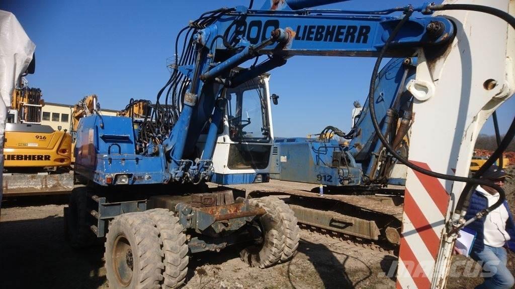 Liebherr A900 Колёсные экскаваторы