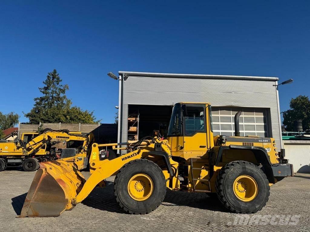 Komatsu WA 320-3H Фронтальные погрузчики
