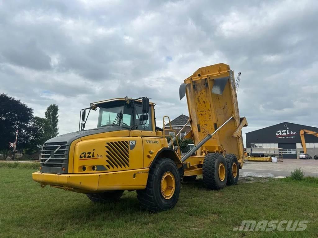Volvo A25D Шарнирно-сочленённые самосвалы