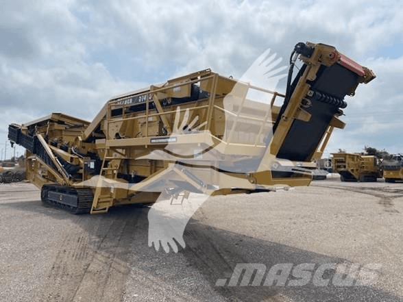CAT 966M Фронтальные погрузчики