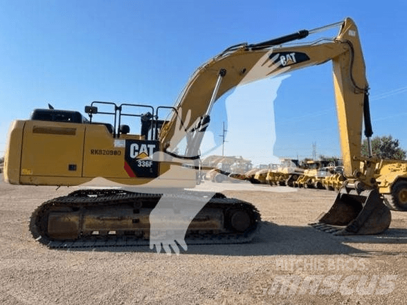 CAT D6T XL Гусеничные бульдозеры