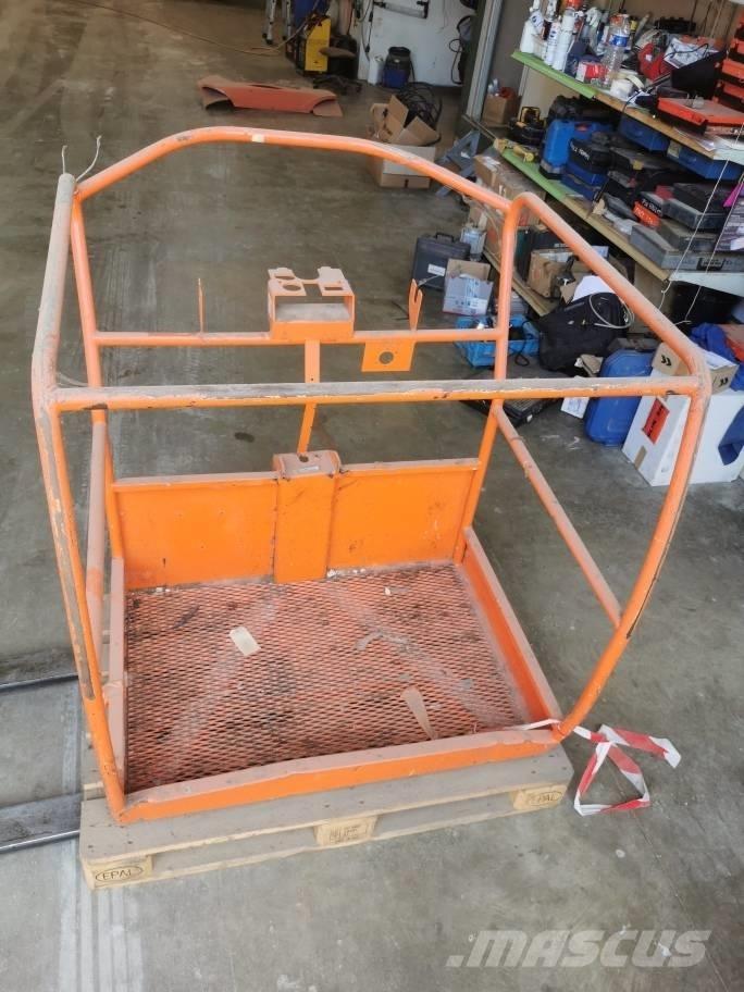 JLG Toucan 10 E Боны и ковши