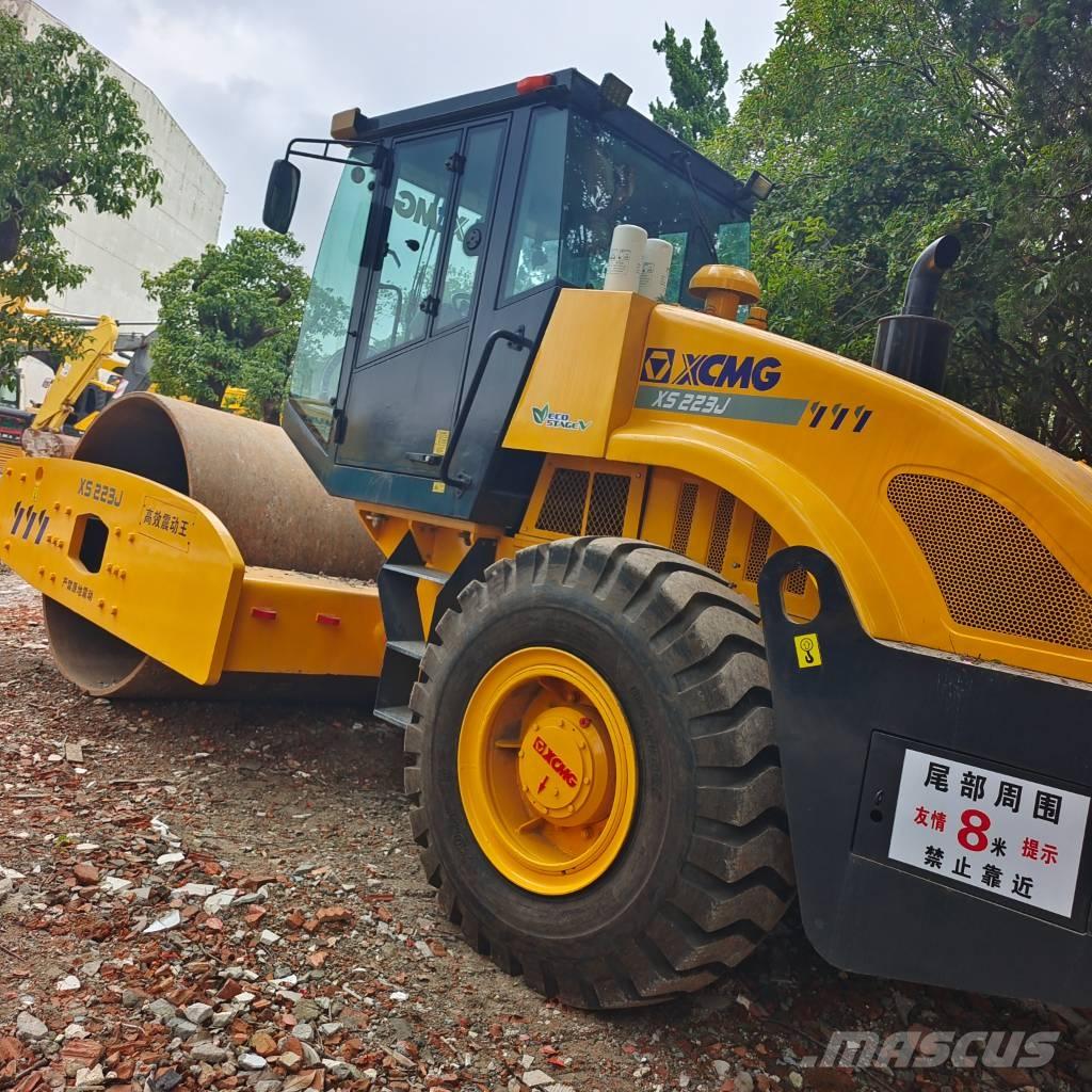 XCMG XS223J Грунтовые катки