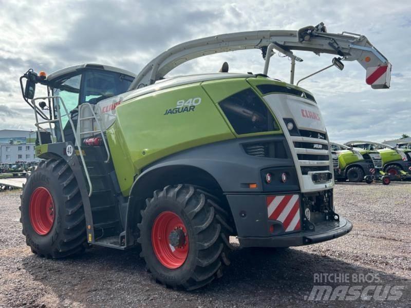 CLAAS JAGUAR 940 Самоходные кормоуборочные комбайны