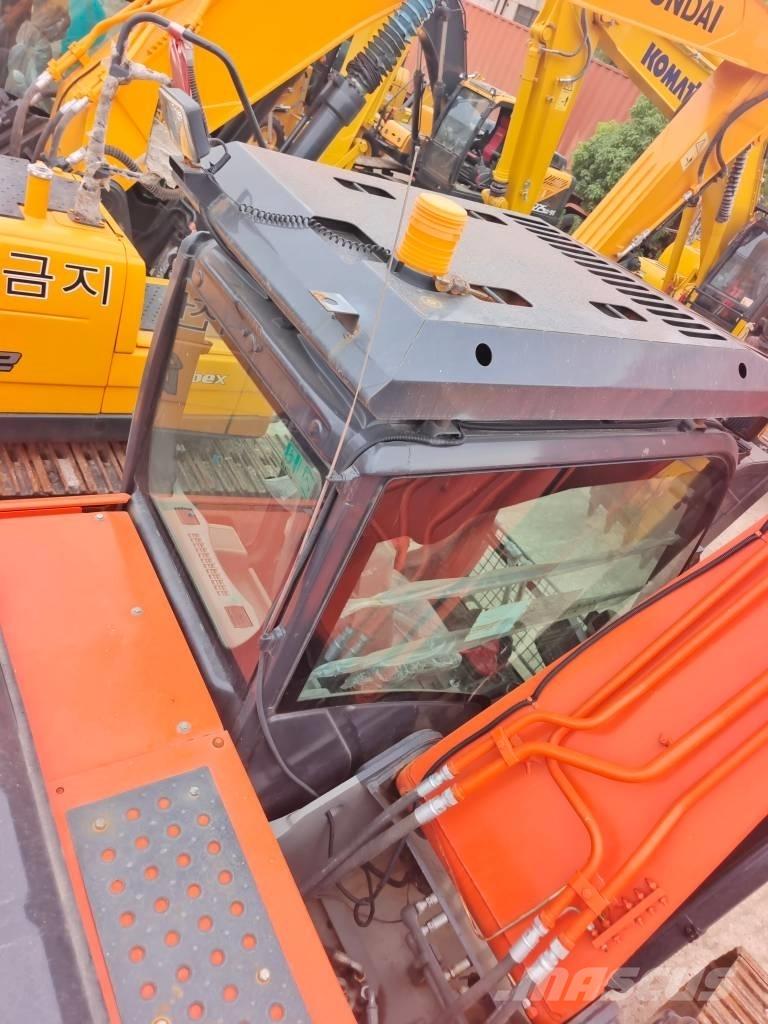 Hitachi ZAXIS 200 3G Гусеничные экскаваторы