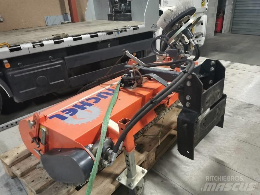 Tuchel Simplex 135HD Вакуумные уборочные машины