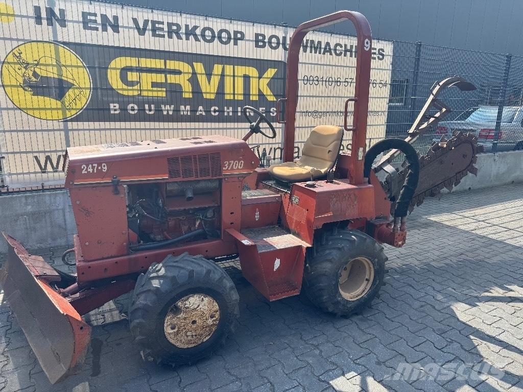 Ditch Witch 3700 DD Траншеекопатели