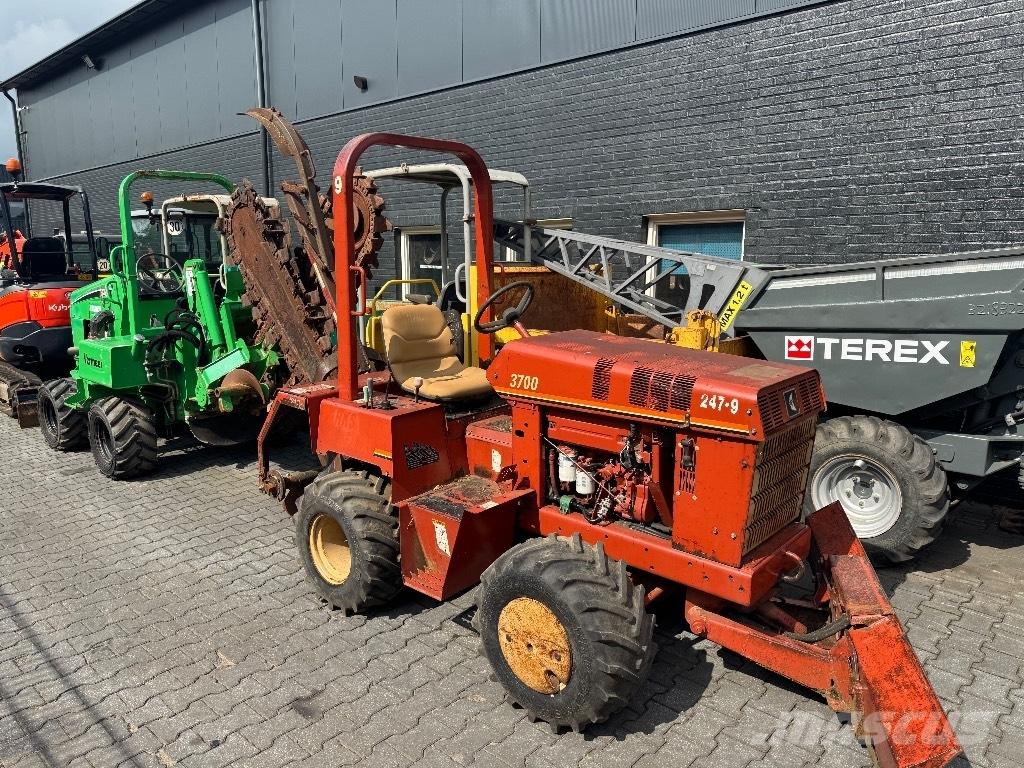 Ditch Witch 3700 DD Траншеекопатели