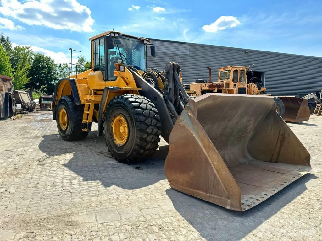 Volvo L180F Фронтальные погрузчики
