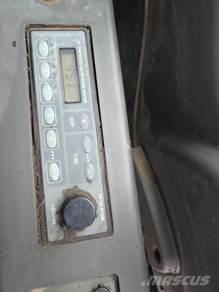 Hitachi ZX 135 US Гусеничные экскаваторы