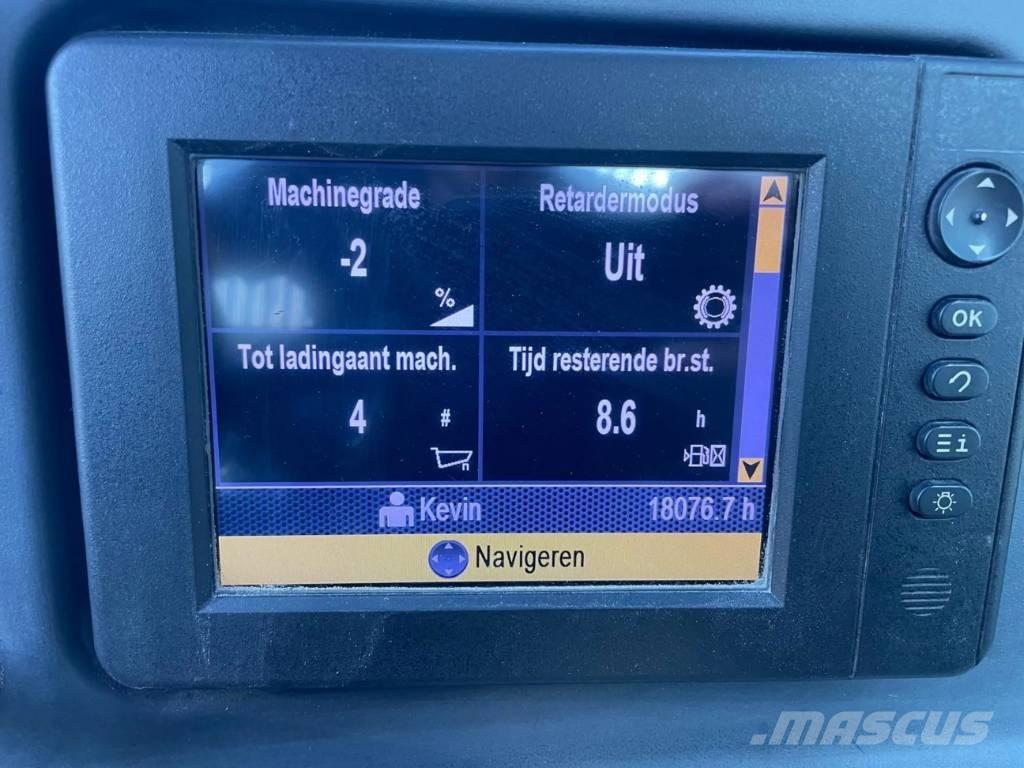 CAT 740B Шарнирно-сочленённые самосвалы