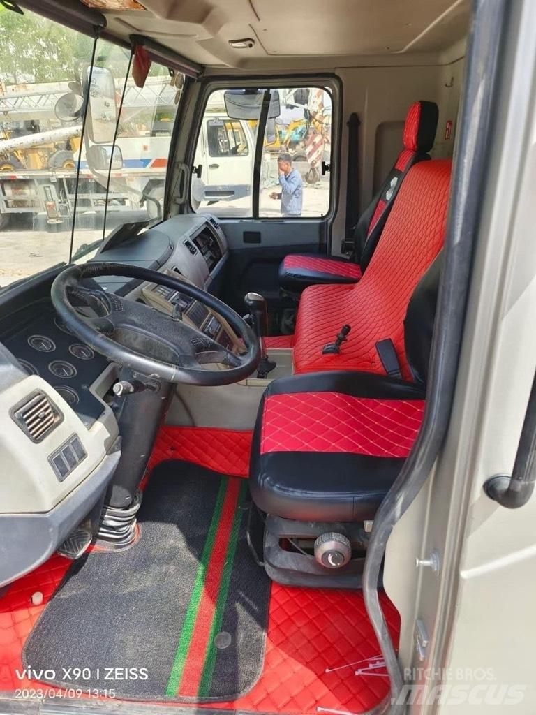 Zoomlion QY50V Автокраны