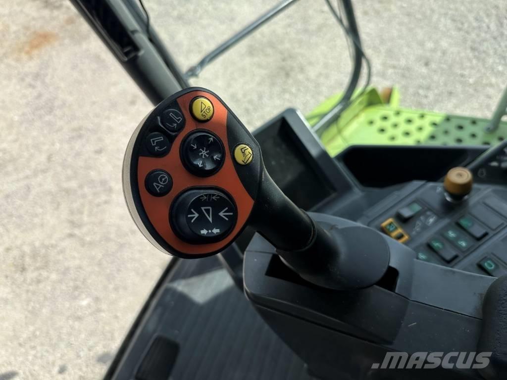 CLAAS Lexion 550 Зерноуборочные комбайны