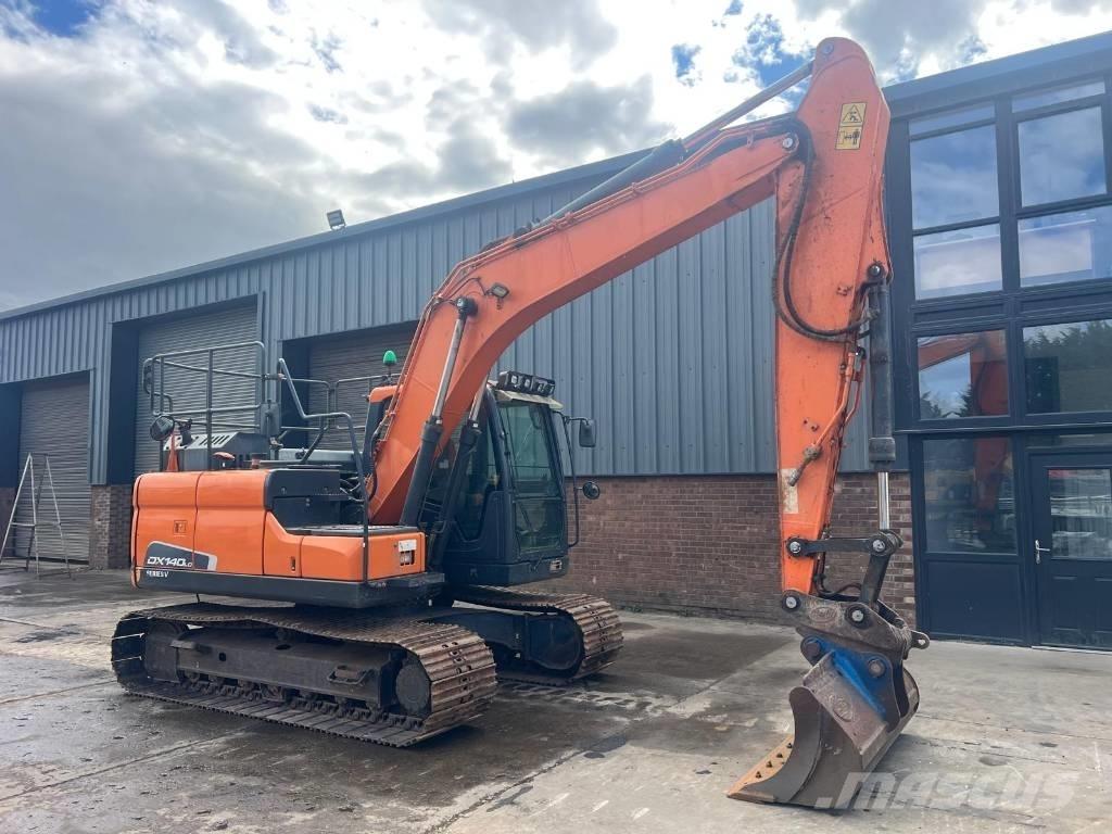 Doosan DX 140 LC Гусеничные экскаваторы